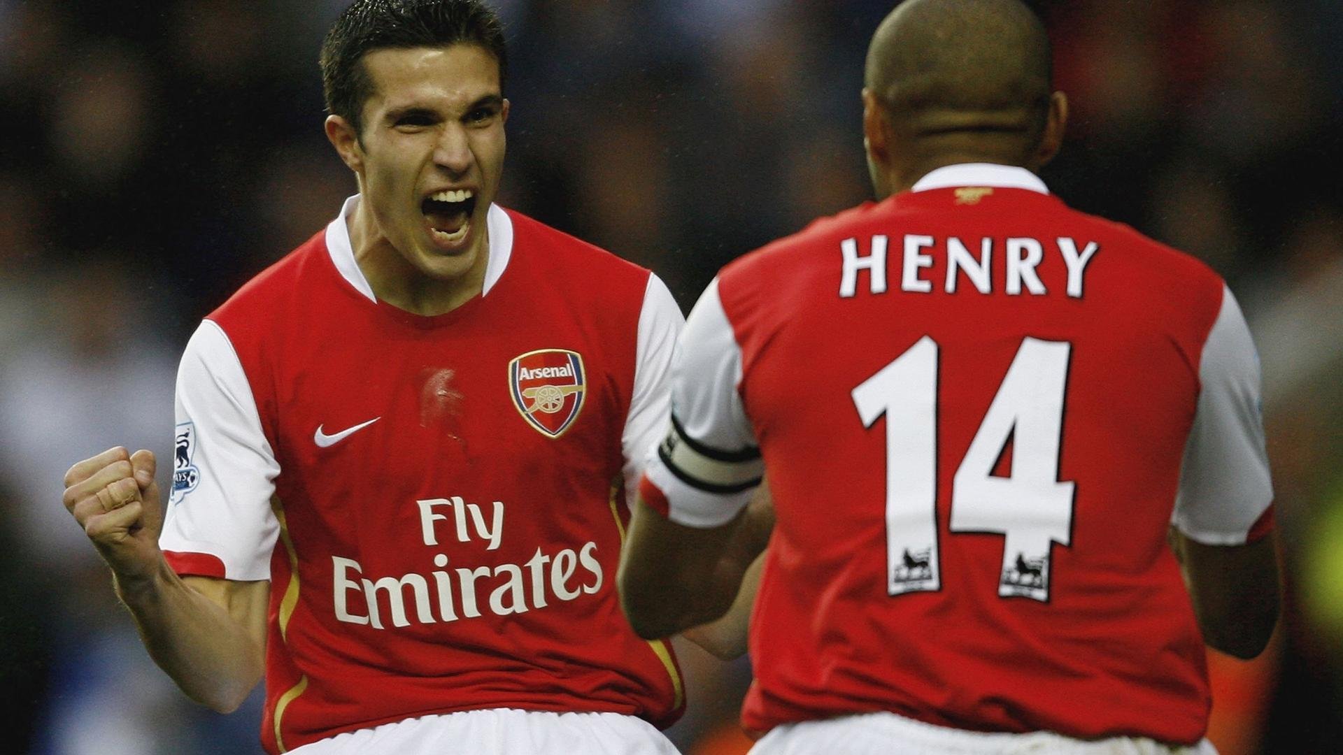 九游9游-外援引进缺乏技战术类型区分，引进外援利于国足发展